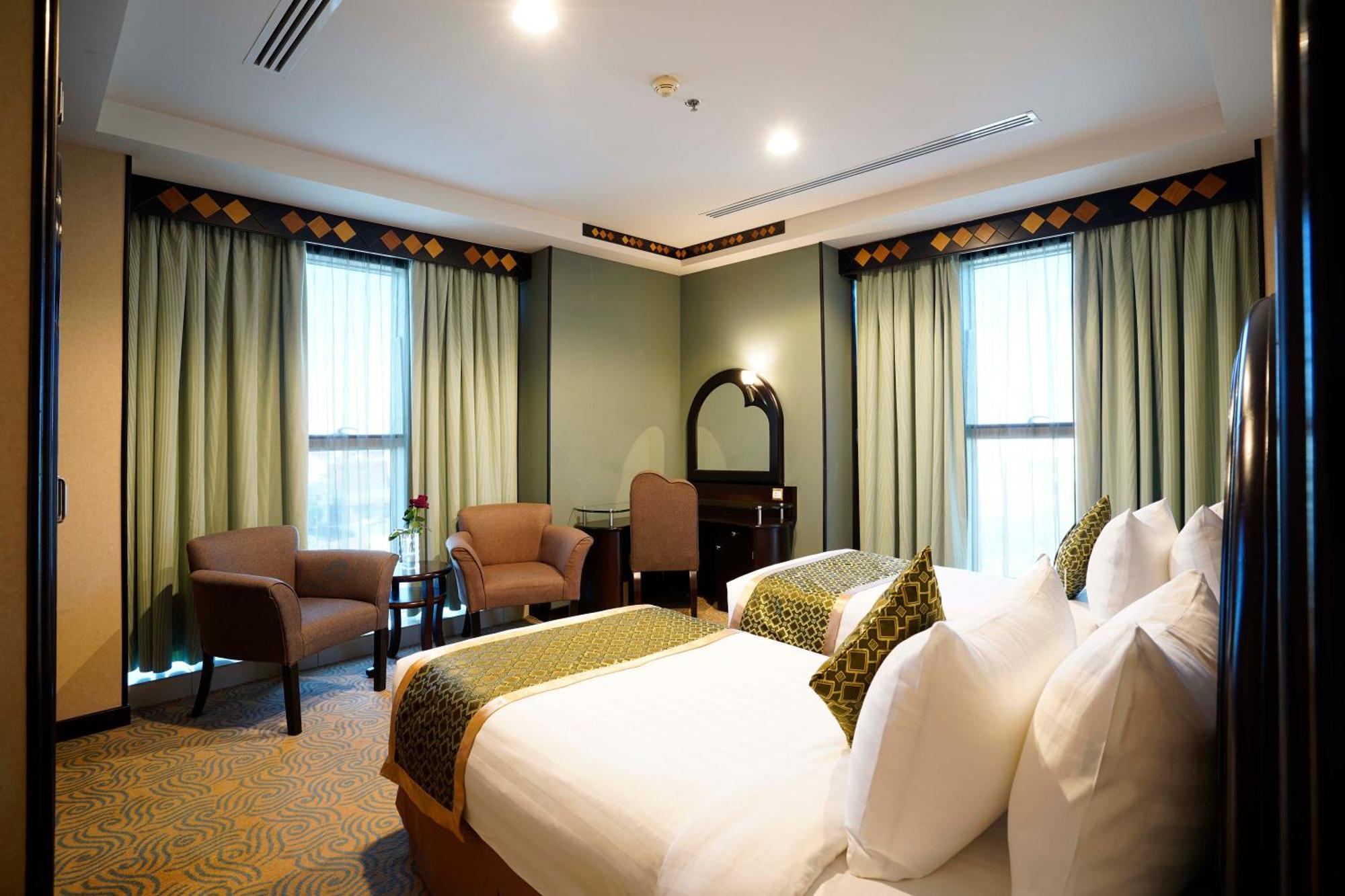 อวาลิฟ อินเตอร์เนชั่นแนล โฮเต็ล Hotel ฏออิฟ ห้อง รูปภาพ A bedroom at the hotel